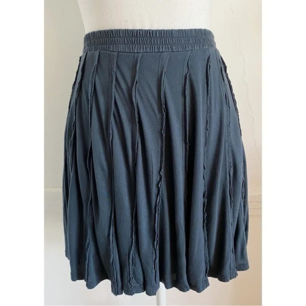 LC Lauren Conrad • Slate Blue Fray Detail Mini Skirt